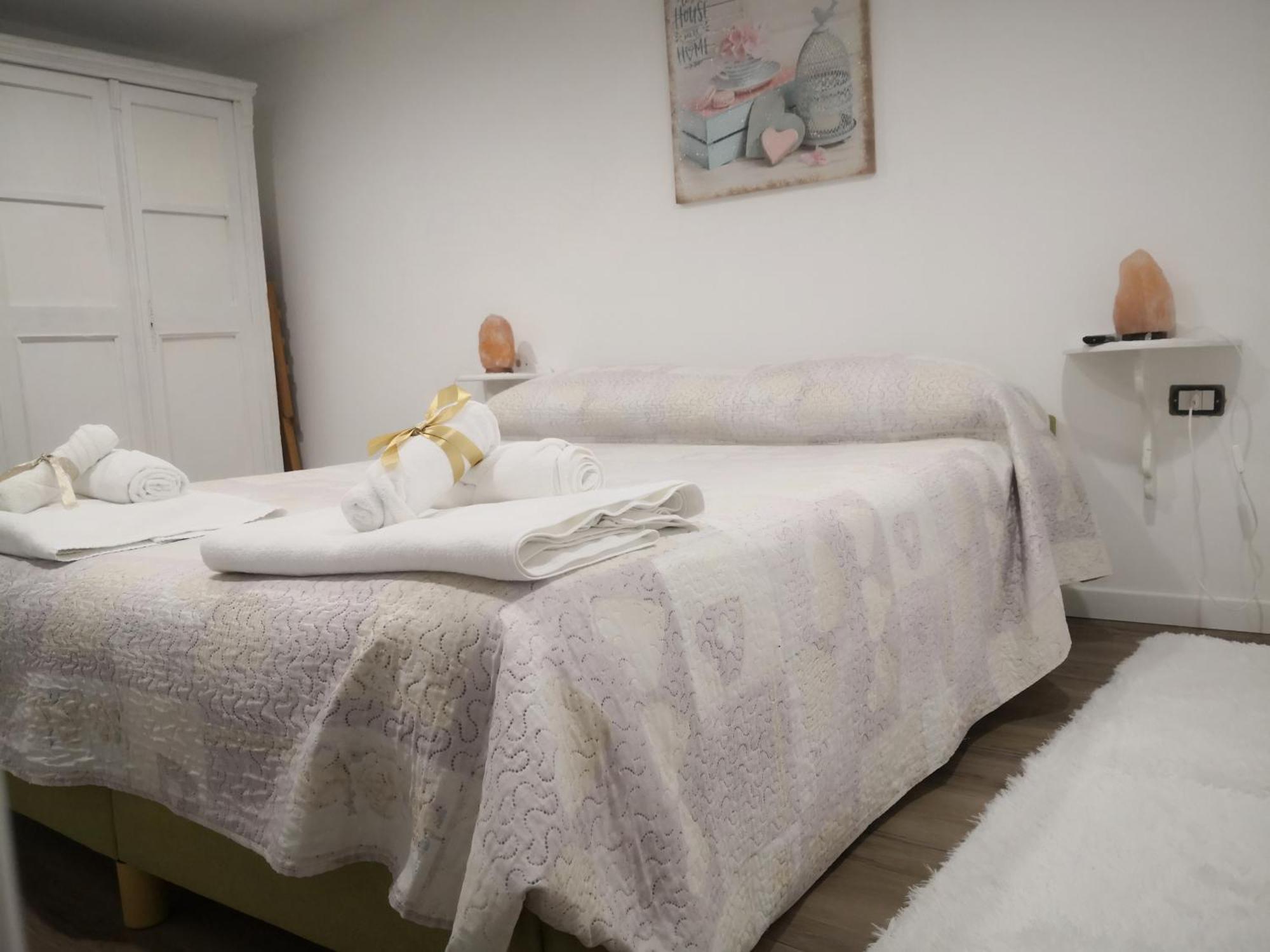 Il Centro Guest House เนเปิลส์ ห้อง รูปภาพ